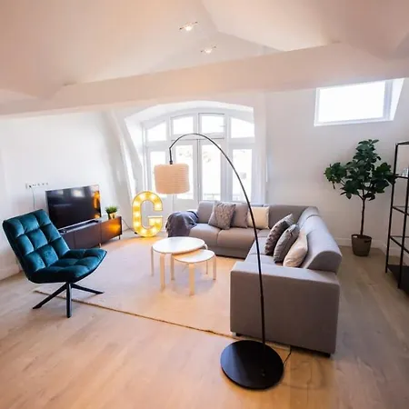 Holiday home Grandly 3 Bedroom Serviced 83m2 -nb306g- Rotterdam